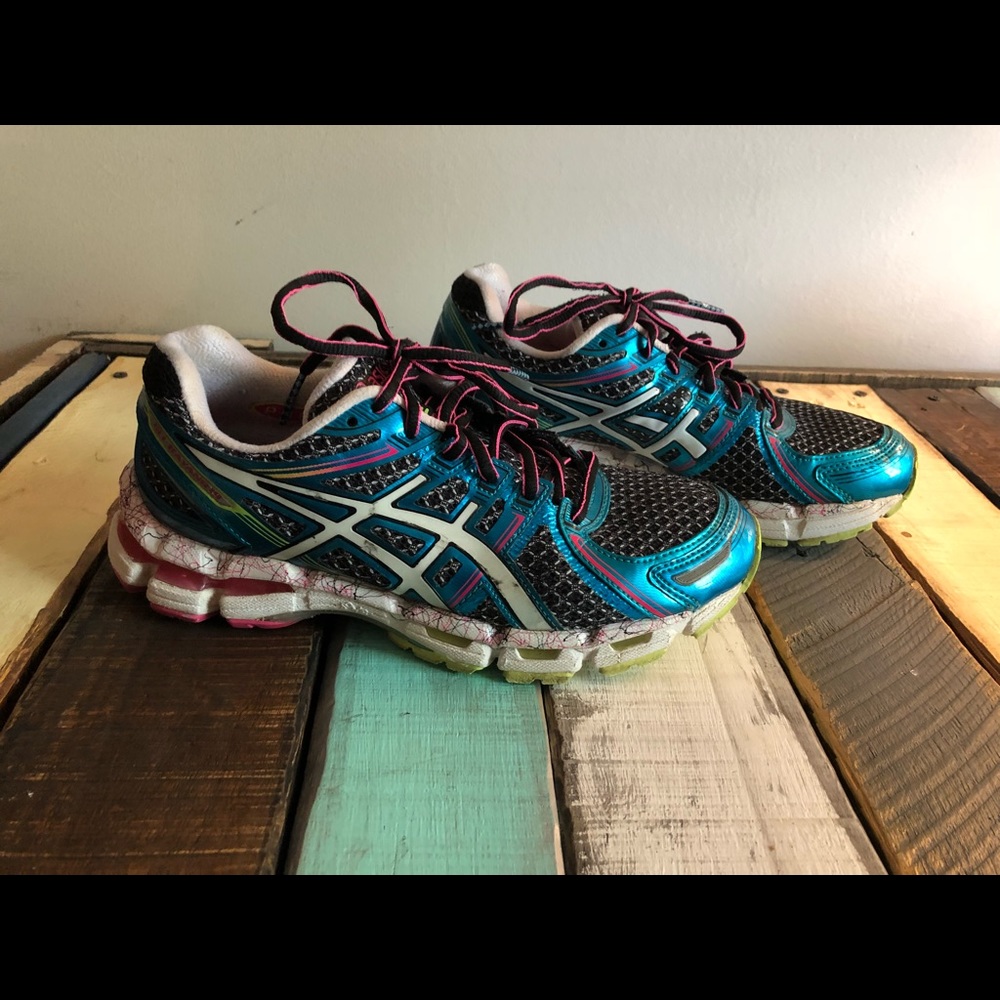 Sz 6.5 ASICS running shoes